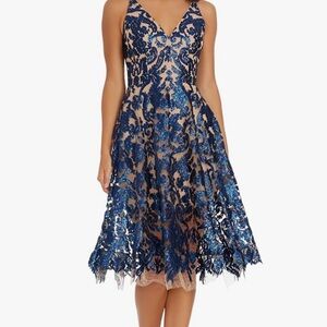 Dress the Population Women's Lace Midi Dress - Blue and Tan Size XL